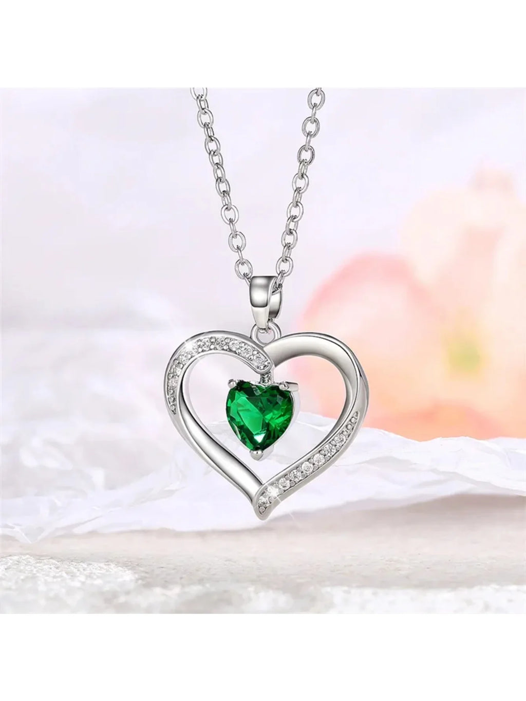 Elegant Style Heart shaped Pendant Necklace Hollow Design Mother's Day Gift Party Suitable for Best Friends Without Box